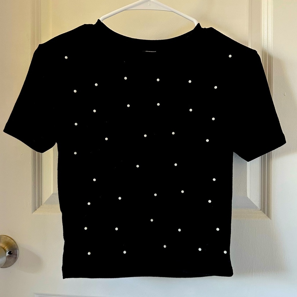 Zara Black Ribbed T-shirt with Faux Pearls